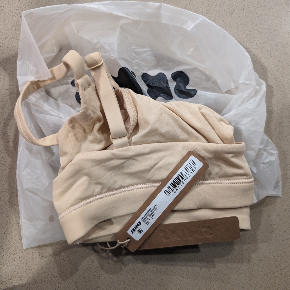 SKIMS Cream Bra